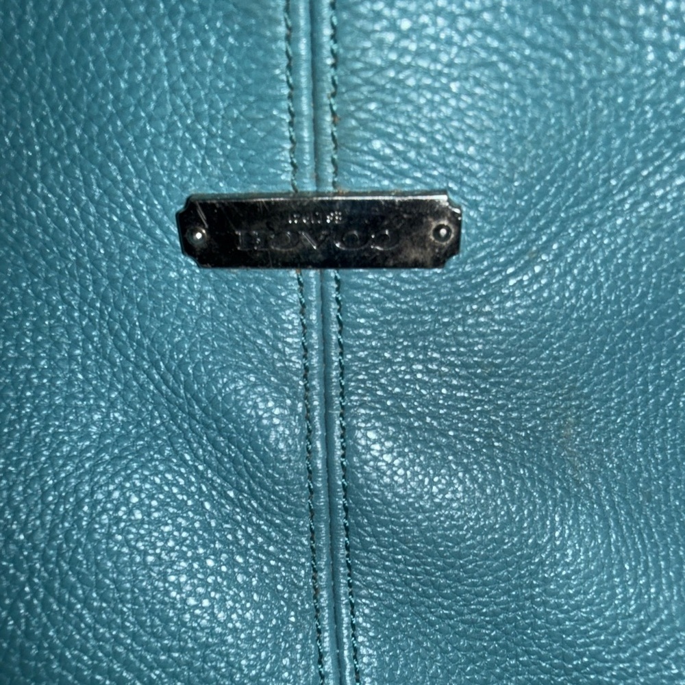 Coach Avery Leather Hobo Bag GREAT CONDITION- no tags/never used - Picture 2 of 7